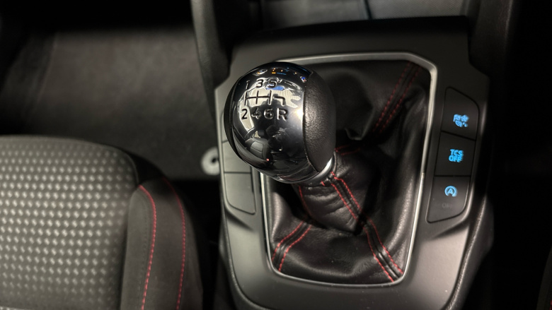 Ford Focus 1.0 EcoBoost Hybrid mHEV 125 ST-Line Edition 5dr Petrol Hatchback